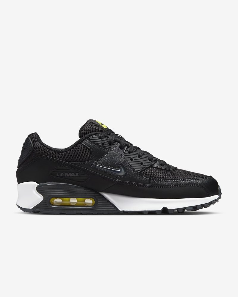 NIKE Air Max 90 FN8005 002 sneaker finder com 1