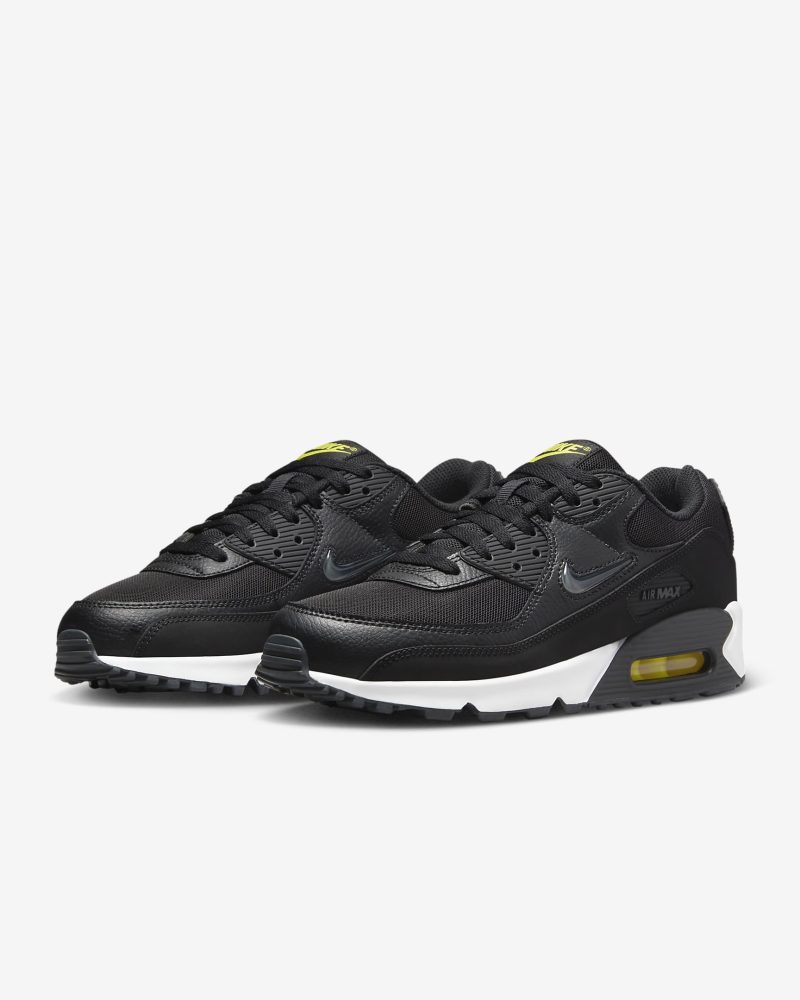 NIKE Air Max 90 FN8005 002 sneaker finder com 3