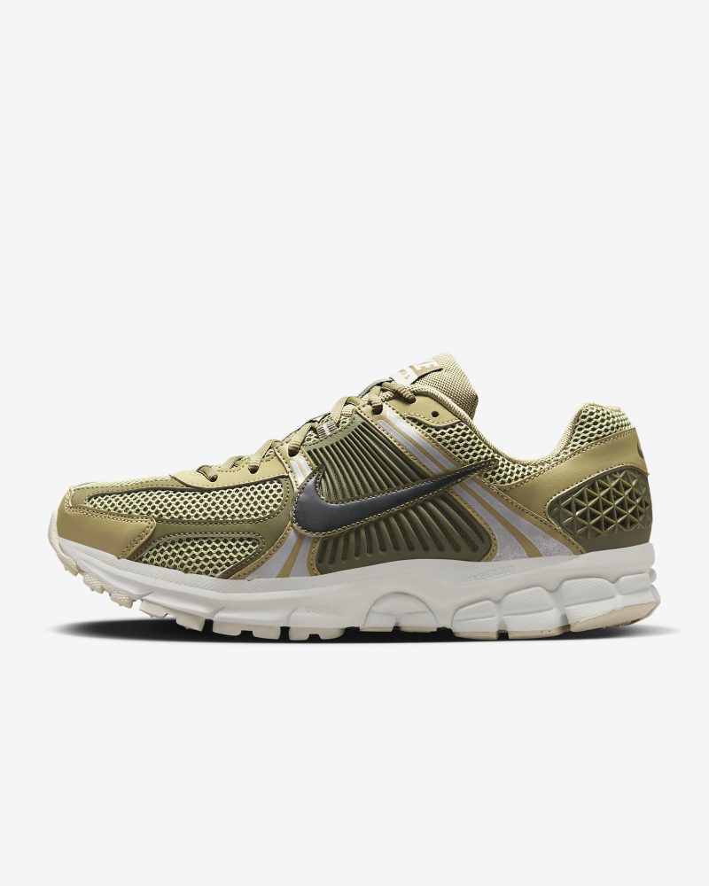 Nike Zoom Vomero 5 FJ1915 200 sneaker finder com 1