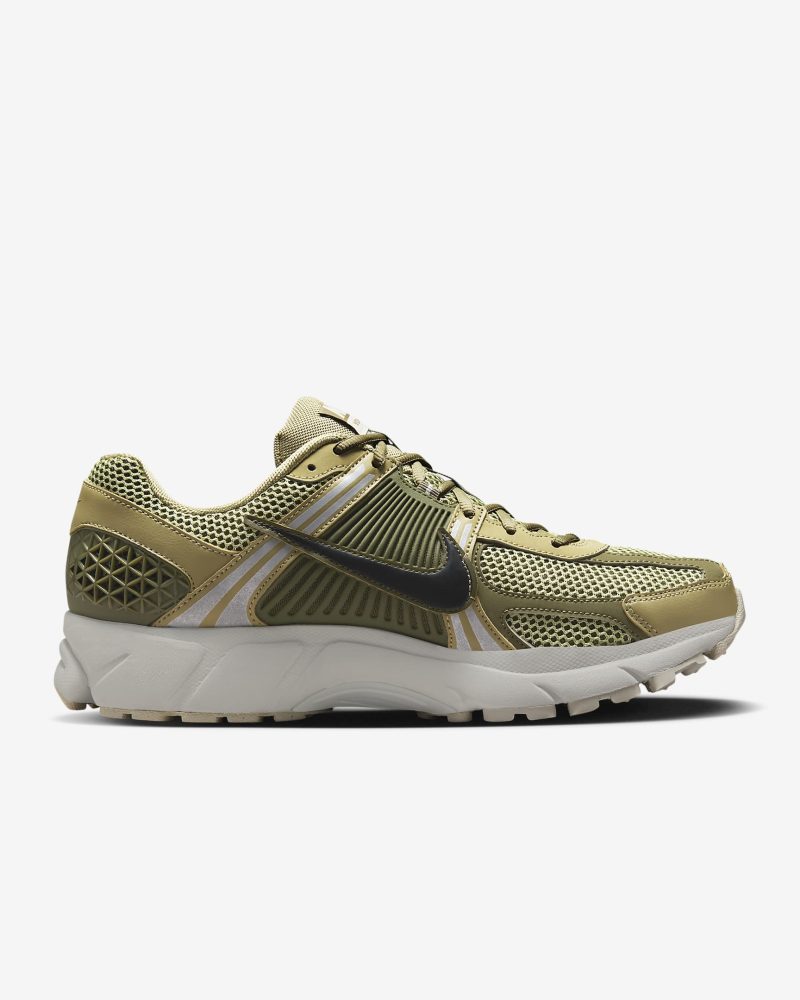 Nike Zoom Vomero 5 FJ1915 200 sneaker finder com 3