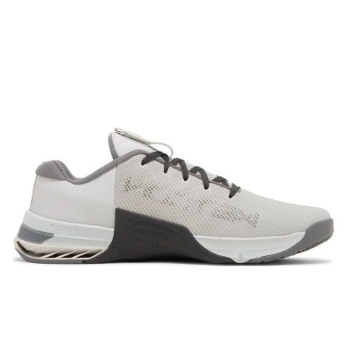 Nike-metcon-8-DO9328-004-SNEAKER-FINDER-COM